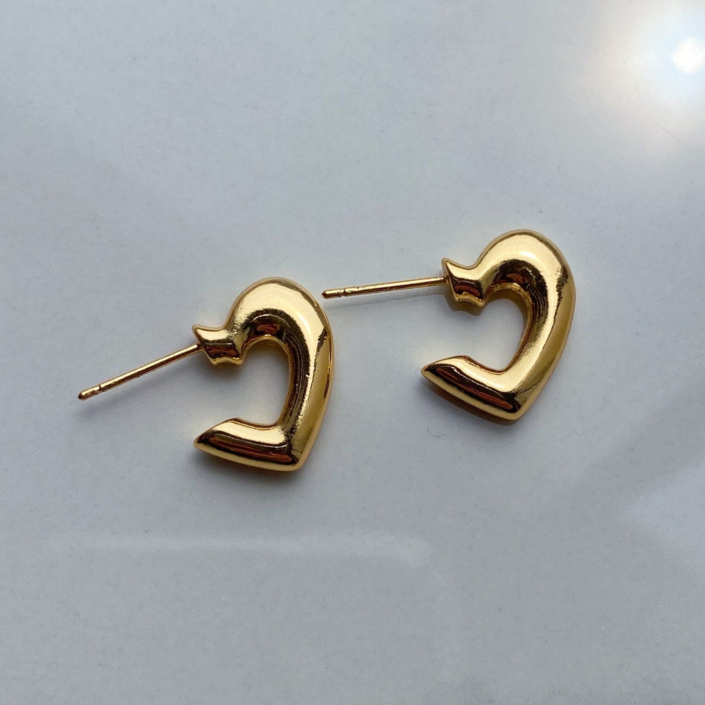 gold open heart earrings