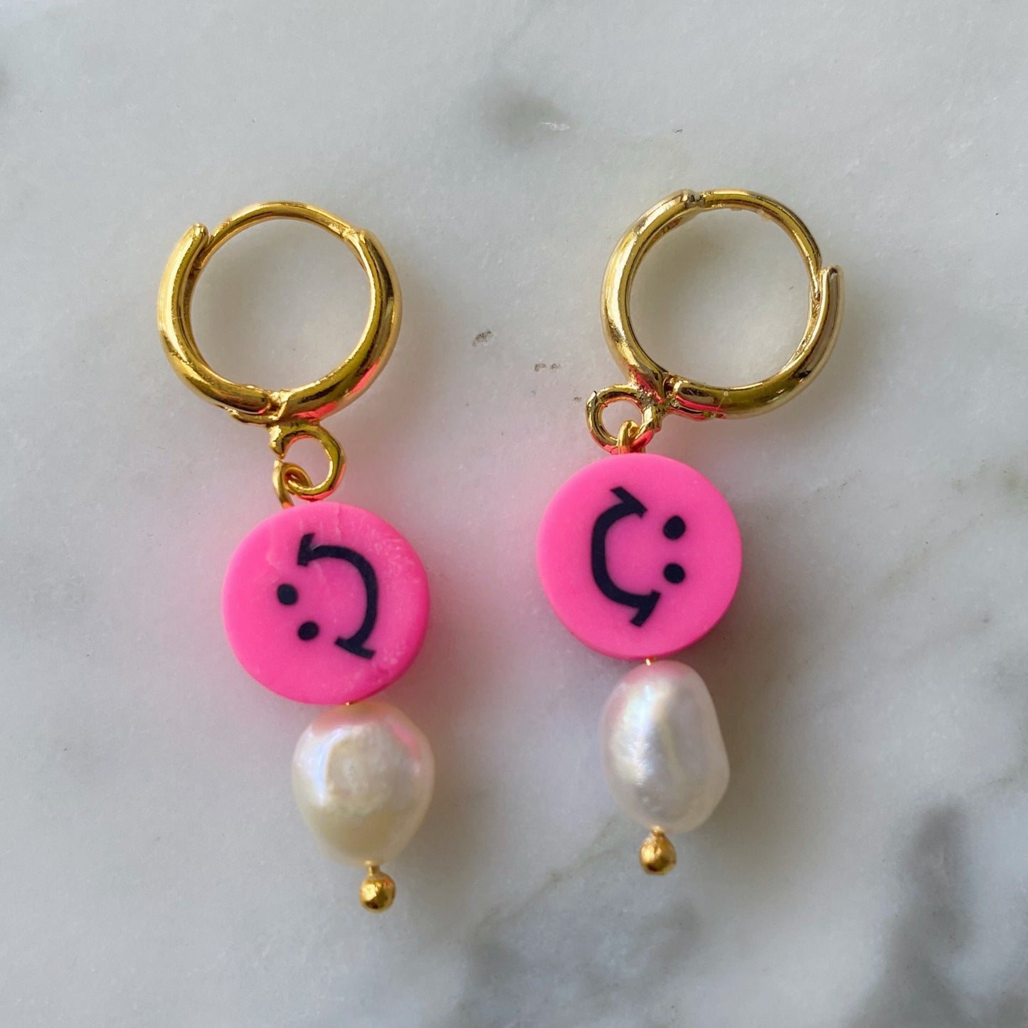 hot pink smiley face freshwater pearl huggies